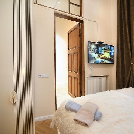 City Lux Hotel Tbilisi Exterior photo