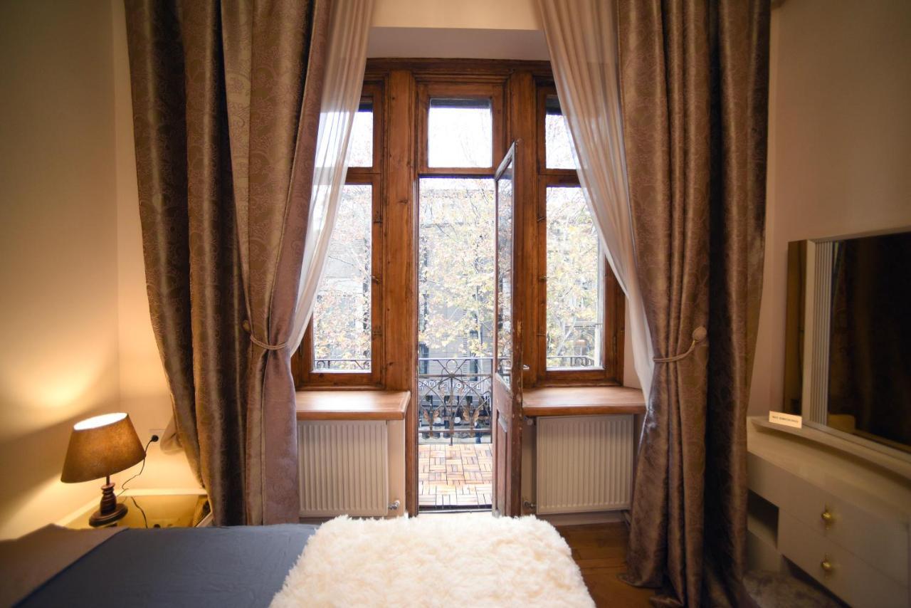 City Lux Hotel Tbilisi Exterior photo